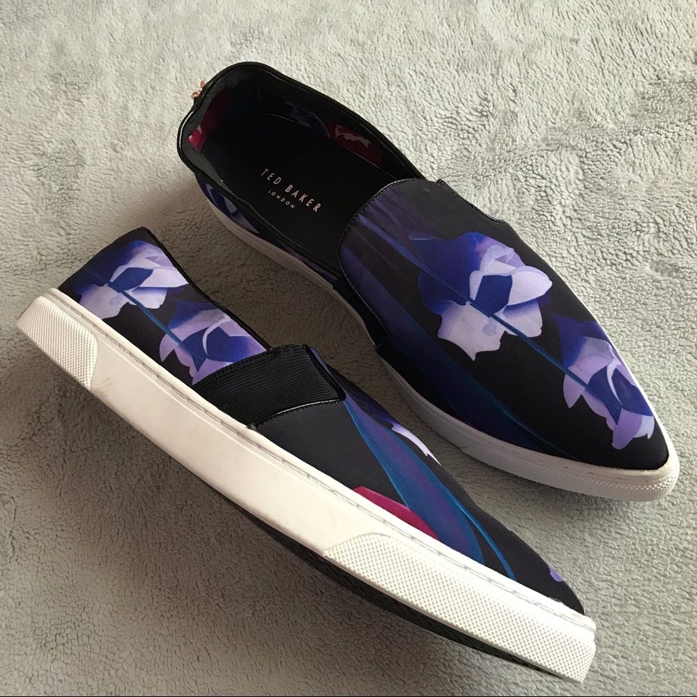 Ted Baker Thfia Graphic Floral Pointy Toe Sneaker